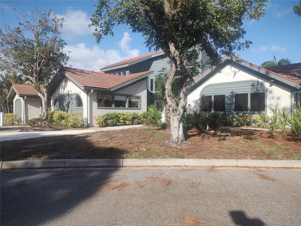 Image 69 of property listing at 4320 47TH AVENUE W 204, Bradenton, FL 34210