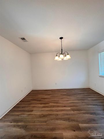 1012 Great Oaks Dr, Gulf Breeze, FL 32563