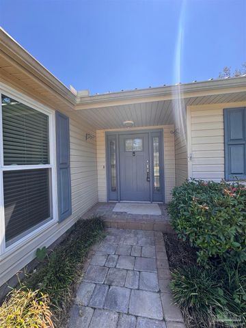 1012 Great Oaks Dr, Gulf Breeze, FL 32563