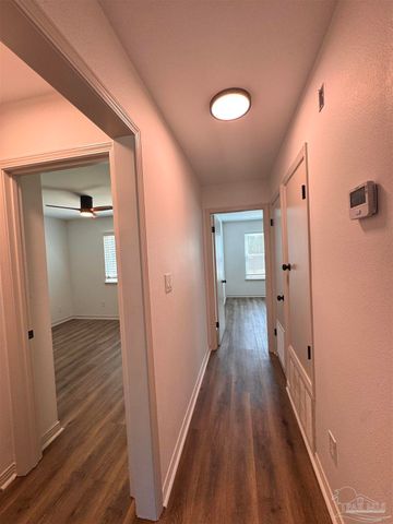 1012 Great Oaks Dr, Gulf Breeze, FL 32563