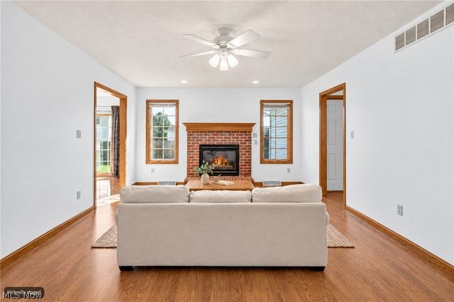 441 Pemberton Drive, Elyria, OH 44035