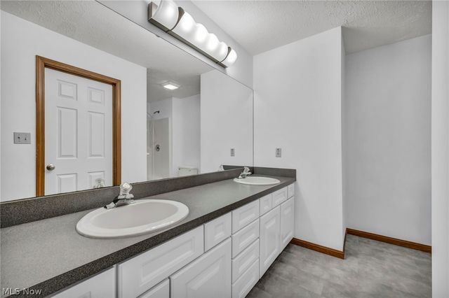 441 Pemberton Drive, Elyria, OH 44035