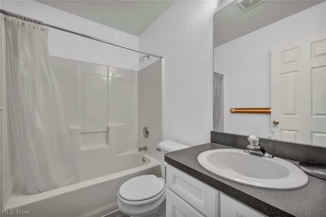 441 Pemberton Drive, Elyria, OH 44035