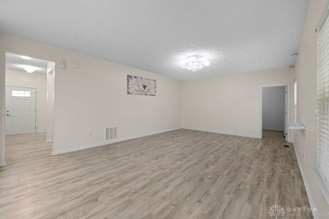 1349 Senna Street, Tipp City, OH 45371