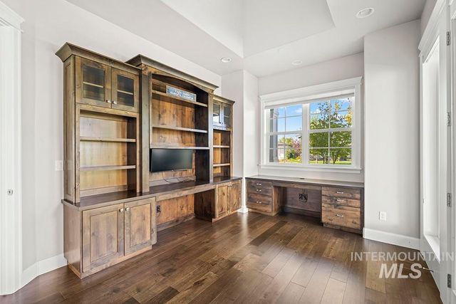 844 S Lake Pointe Way, Eagle, ID 83616