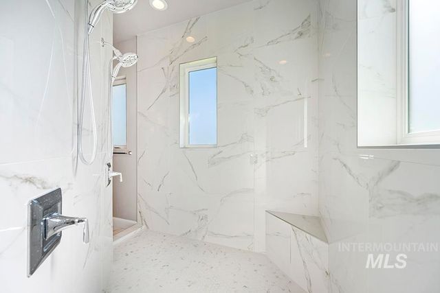 844 S Lake Pointe Way, Eagle, ID 83616