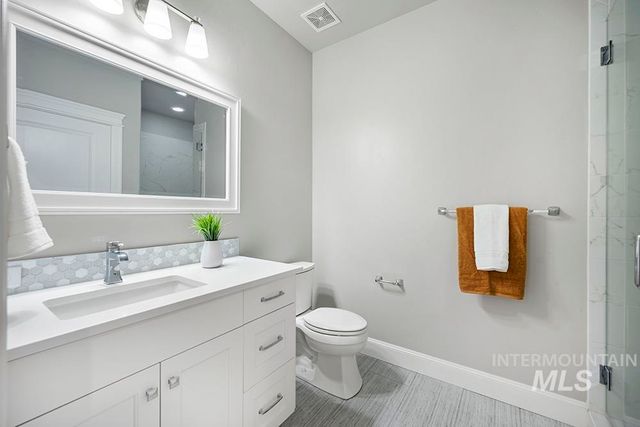 844 S Lake Pointe Way, Eagle, ID 83616