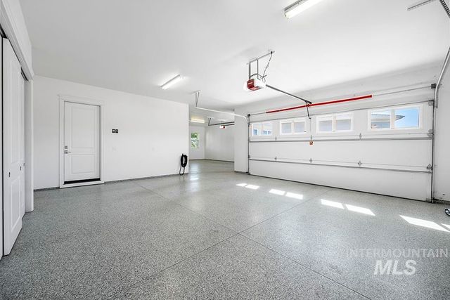 844 S Lake Pointe Way, Eagle, ID 83616