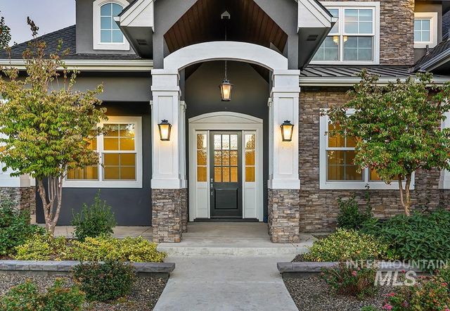 844 S Lake Pointe Way, Eagle, ID 83616