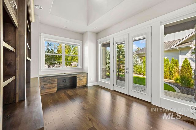 844 S Lake Pointe Way, Eagle, ID 83616