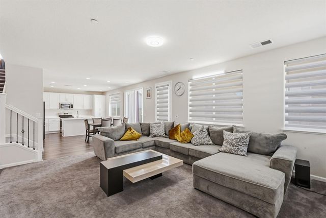 4369 Icon Ave, Modesto, CA 95356