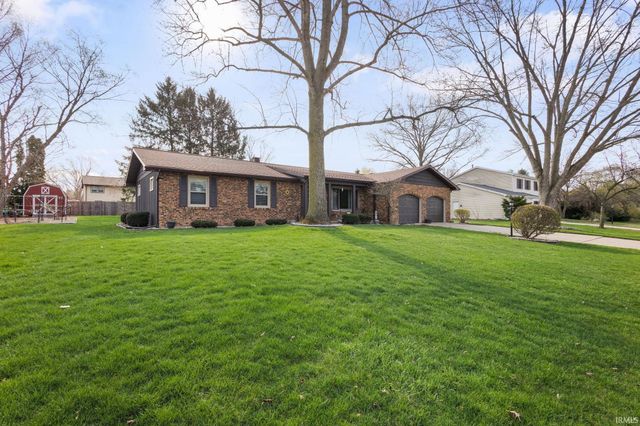 51732 Old Mill Road, South Bend, IN 46637