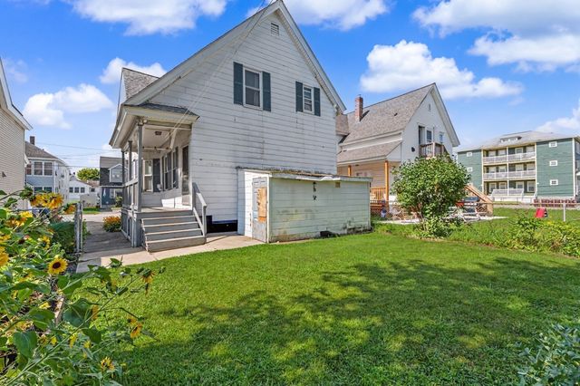 133 Crawford St, Lowell, MA 01854