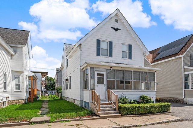 133 Crawford St, Lowell, MA 01854