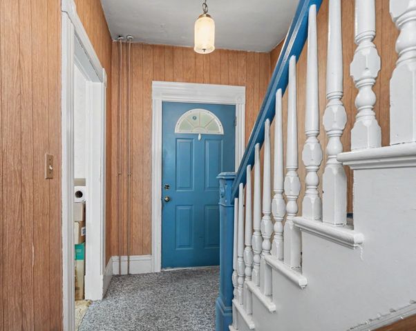 133 Crawford St, Lowell, MA 01854