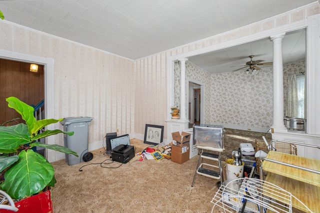133 Crawford St, Lowell, MA 01854