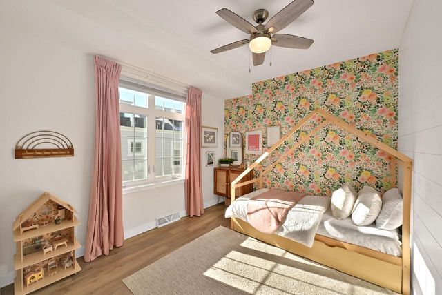 307 E Pier STREET, Port Washington, WI 53074