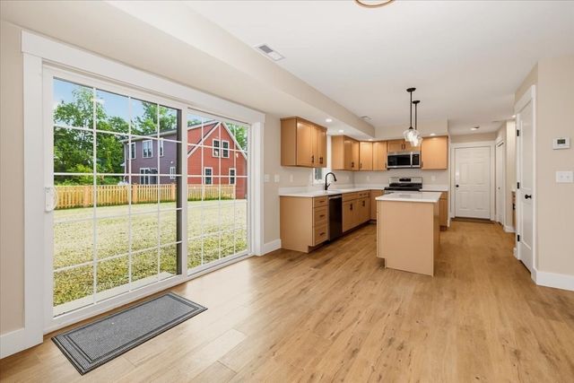 43 Arrow Trail, Groton, MA 01450