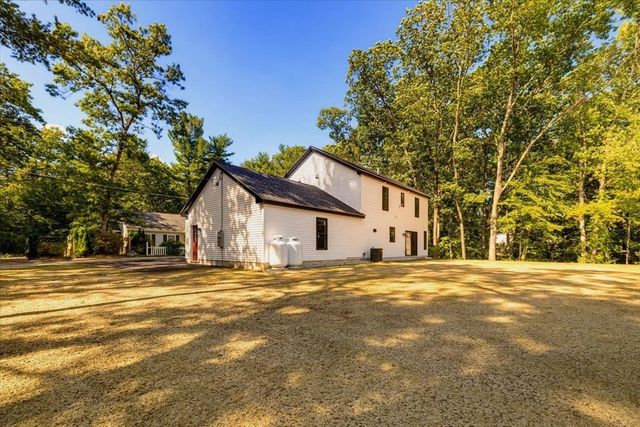 43 Arrow Trail, Groton, MA 01450