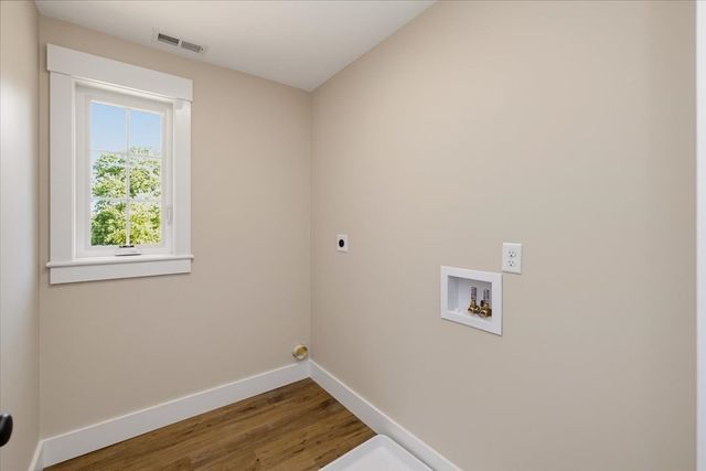 43 Arrow Trail, Groton, MA 01450