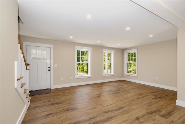 43 Arrow Trail, Groton, MA 01450