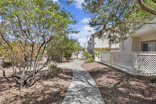 1674 Normandy Way NA, Henderson, NV 89014