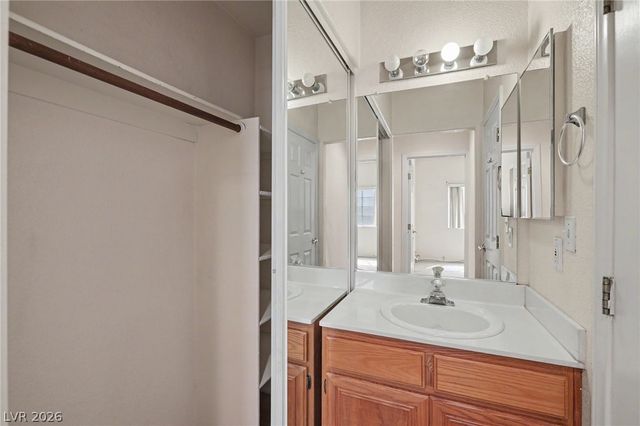 1674 Normandy Way NA, Henderson, NV 89014