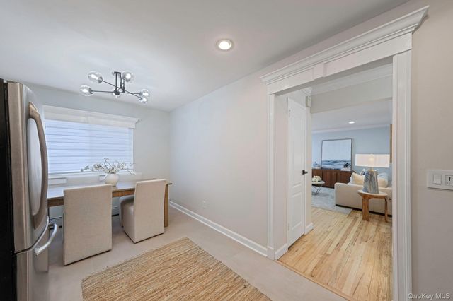 10 Smithtown Boulevard 6A, Smithtown, NY 11787