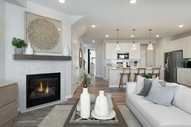 4760 AirLake Curve, Woodbury, MN 55129