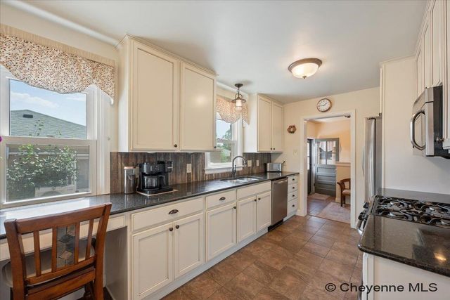 3716 MCCOMB AVE, Cheyenne, WY 82001