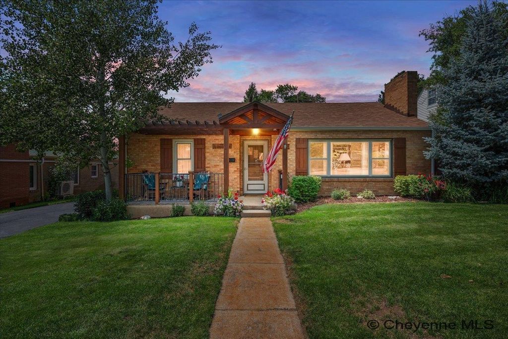 3716 MCCOMB AVE, Cheyenne, WY 82001