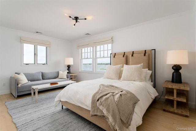 8 Landsend Lane, Southampton, NY 11968