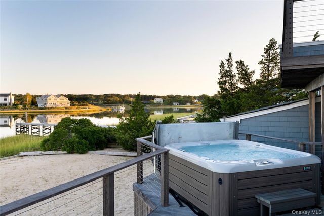 8 Landsend Lane, Southampton, NY 11968