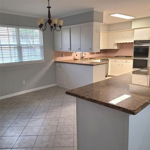 1006 Walnut Bend Lane, Houston, TX 77042