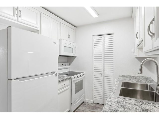 1300 Golden Cir 102, Golden, CO 80401