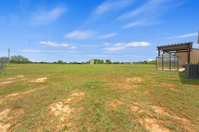 153 McCrae Lane, Boyd, TX 76023