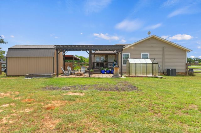 153 McCrae Lane, Boyd, TX 76023