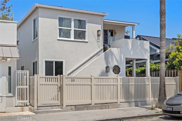 23 Rose Avenue, Venice, CA 90291