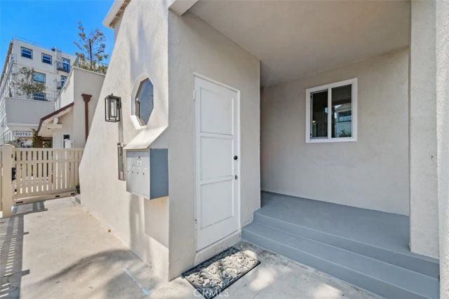 23 Rose Avenue, Venice, CA 90291