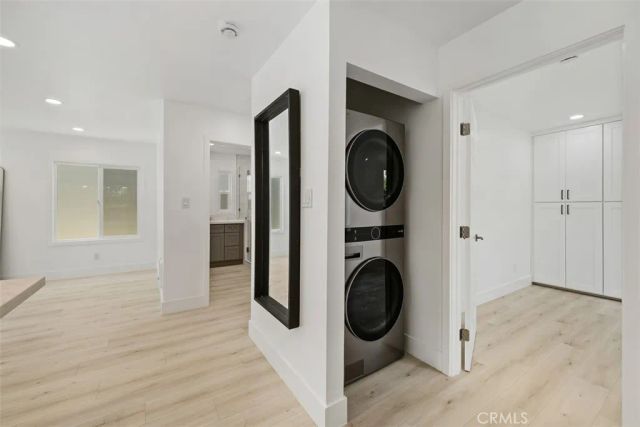 23 Rose Avenue, Venice, CA 90291