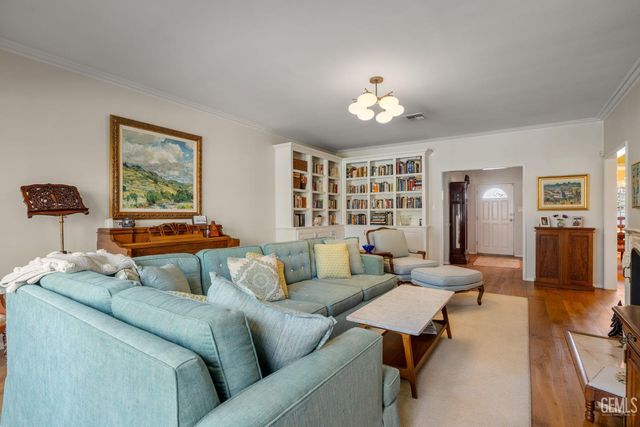 2310 Elm Street, Bakersfield, CA 93301