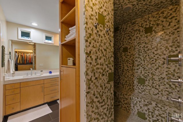 2310 Elm Street, Bakersfield, CA 93301