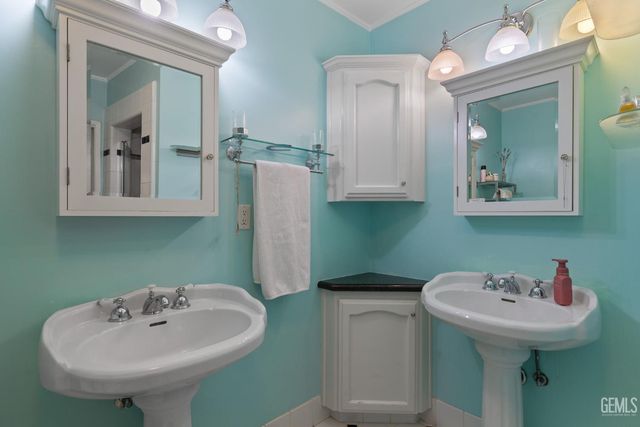 2310 Elm Street, Bakersfield, CA 93301