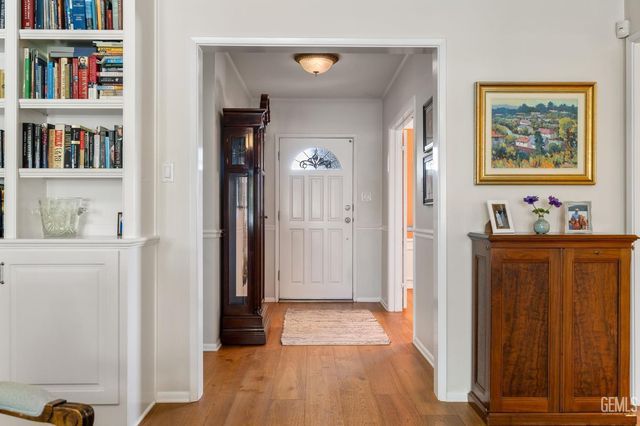 2310 Elm Street, Bakersfield, CA 93301