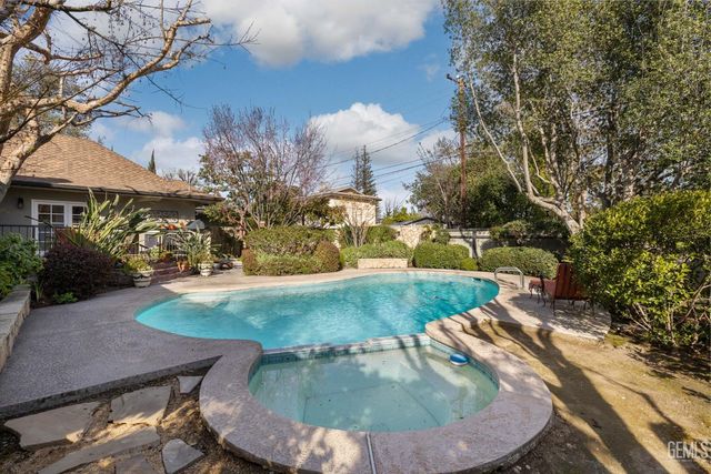 2310 Elm Street, Bakersfield, CA 93301