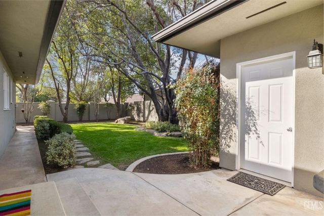 2310 Elm Street, Bakersfield, CA 93301