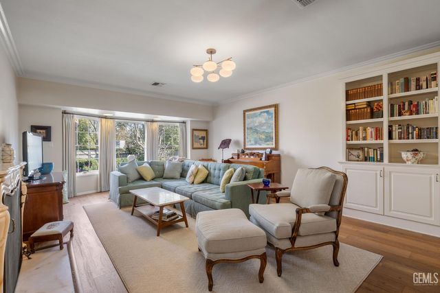 2310 Elm Street, Bakersfield, CA 93301