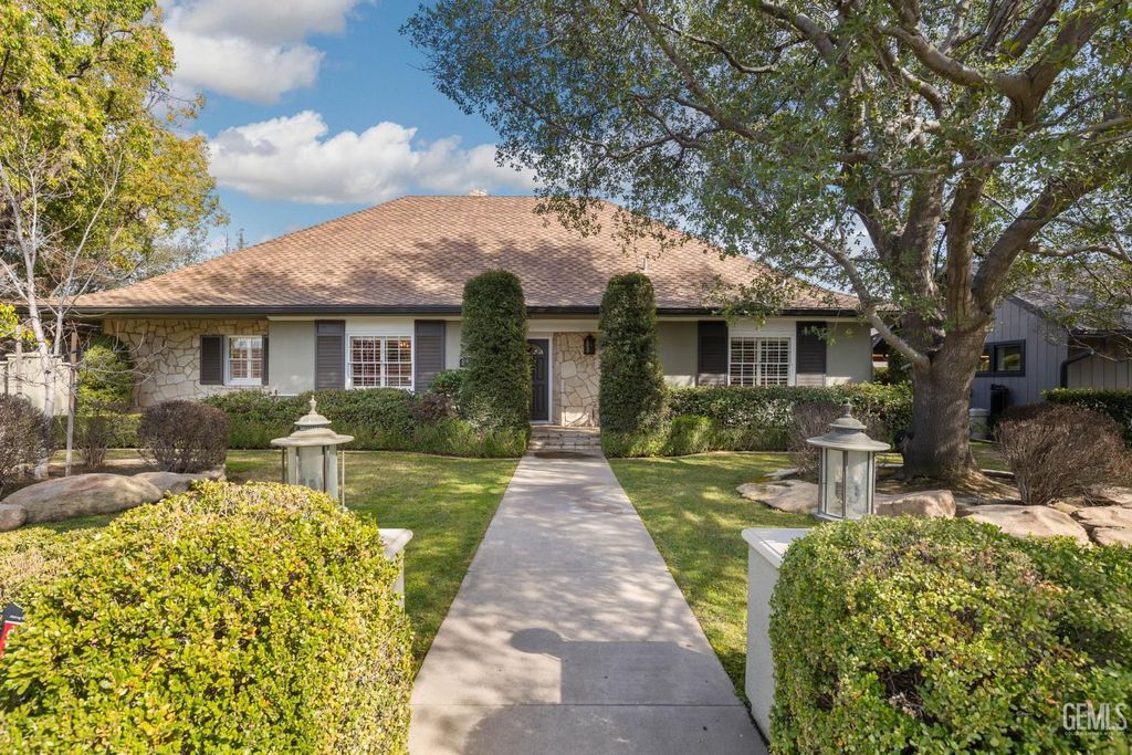 2310 Elm Street, Bakersfield, CA 93301