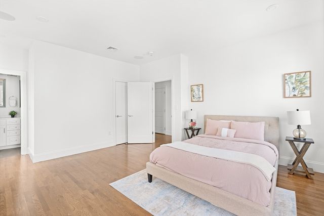 76 Flint St 2, Somerville, MA 02145