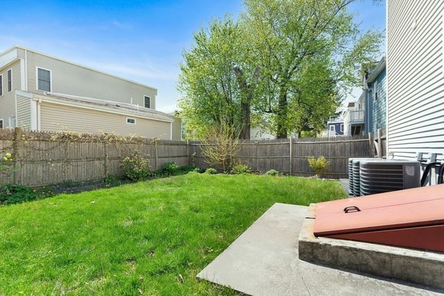 76 Flint St 2, Somerville, MA 02145